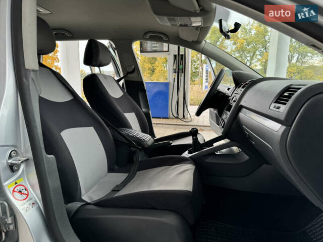 Фольксваген Гольф 2009 у Сокинянах на Automoto.ua Сірий Фольксваген Гольф, об'ємом двигуна 1.6 л та пробігом 268 тис. км за 4999 $, фото 19 на Automoto.ua