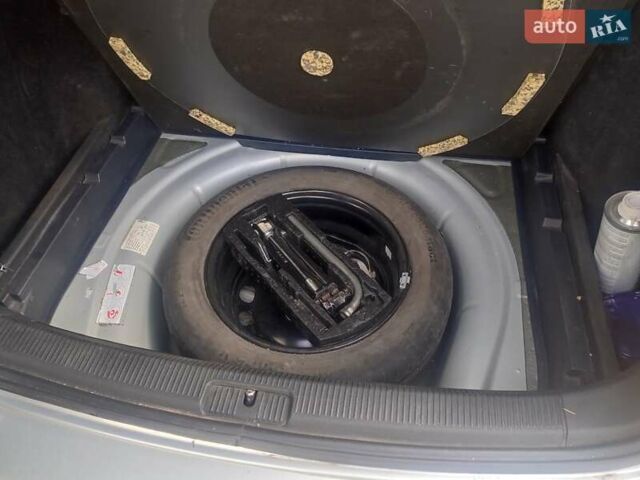 Фольксваген Гольф 2009 в Черноморске (Ильичевске) на Automoto.ua Серый Фольксваген Гольф, объемом двигателя 1.39 л и пробегом 233 тыс. км за 4800 $, фото 1 на Automoto.ua