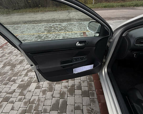 Серый Фольксваген Гольф, объемом двигателя 1.39 л и пробегом 193 тыс. км за 6300 $, фото 21 на Automoto.ua