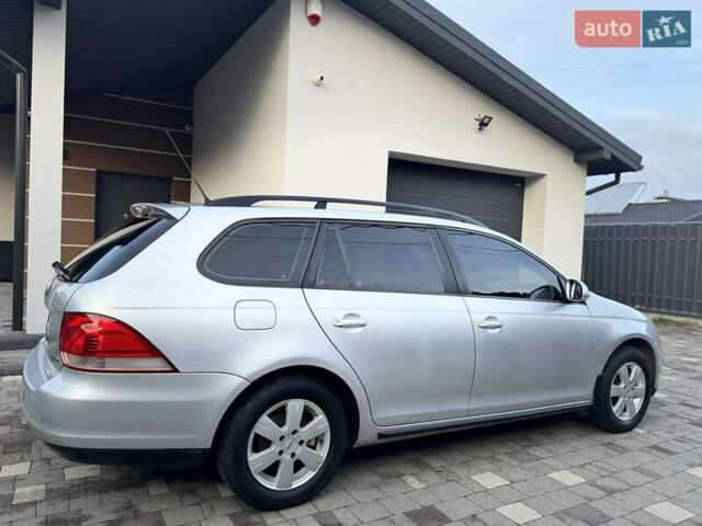 Серый Фольксваген Гольф, объемом двигателя 1.6 л и пробегом 225 тыс. км за 6450 $, фото 15 на Automoto.ua