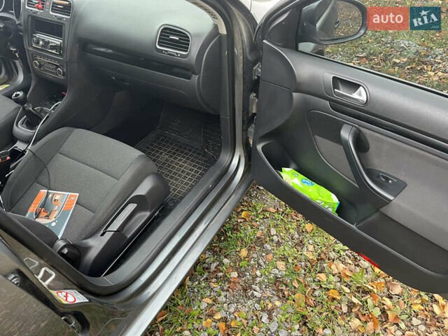 Фольксваген Гольф 2009 в Виннице на Automoto.ua Серый Фольксваген Гольф, объемом двигателя 1.6 л и пробегом 283 тыс. км за 7200 $, фото 9 на Automoto.ua