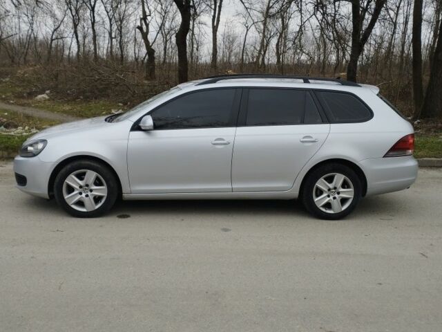 Серый Фольксваген Гольф, объемом двигателя 1.6 л и пробегом 280 тыс. км за 8000 $, фото 1 на Automoto.ua