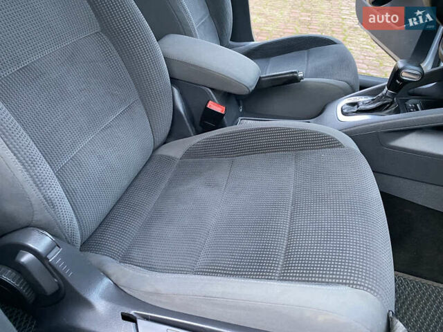 Серый Фольксваген Гольф, объемом двигателя 1.9 л и пробегом 343 тыс. км за 5900 $, фото 76 на Automoto.ua