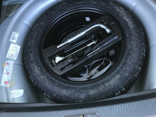 Серый Фольксваген Гольф, объемом двигателя 1.4 л и пробегом 131 тыс. км за 8800 $, фото 13 на Automoto.ua