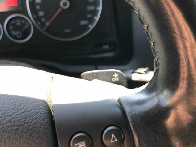 Серый Фольксваген Гольф, объемом двигателя 1.4 л и пробегом 131 тыс. км за 8800 $, фото 17 на Automoto.ua