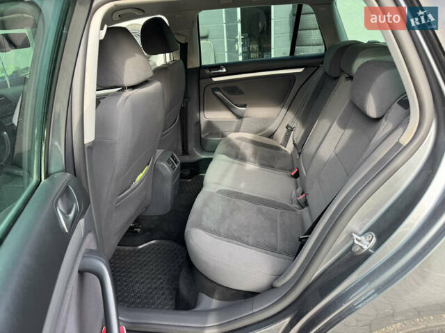 Сірий Фольксваген Гольф, об'ємом двигуна 1.9 л та пробігом 278 тис. км за 6900 $, фото 12 на Automoto.ua