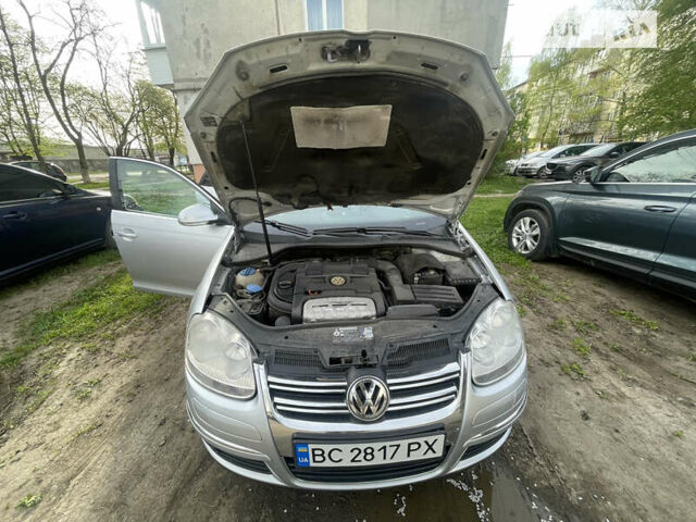 Сірий Фольксваген Гольф, об'ємом двигуна 1.39 л та пробігом 294 тис. км за 7100 $, фото 12 на Automoto.ua