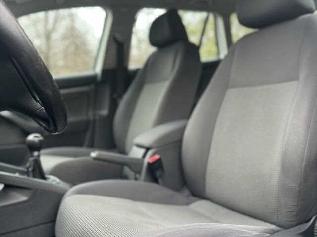 Серый Фольксваген Гольф, объемом двигателя 1.9 л и пробегом 250 тыс. км за 3350 $, фото 12 на Automoto.ua