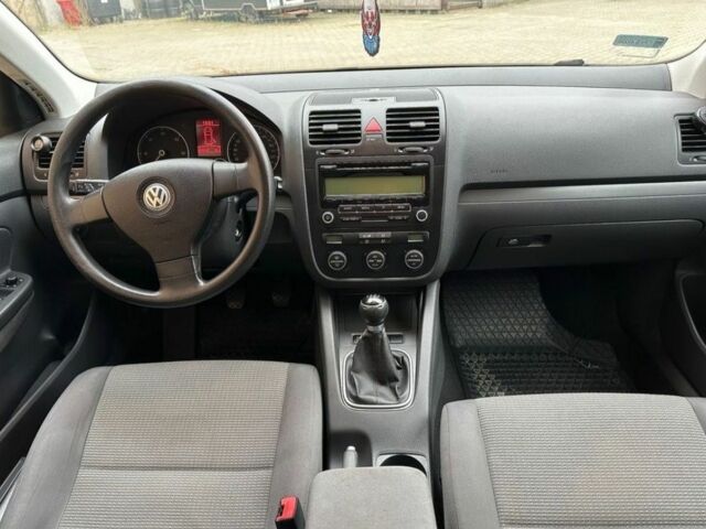 Серый Фольксваген Гольф, объемом двигателя 1.9 л и пробегом 299 тыс. км за 1500 $, фото 6 на Automoto.ua