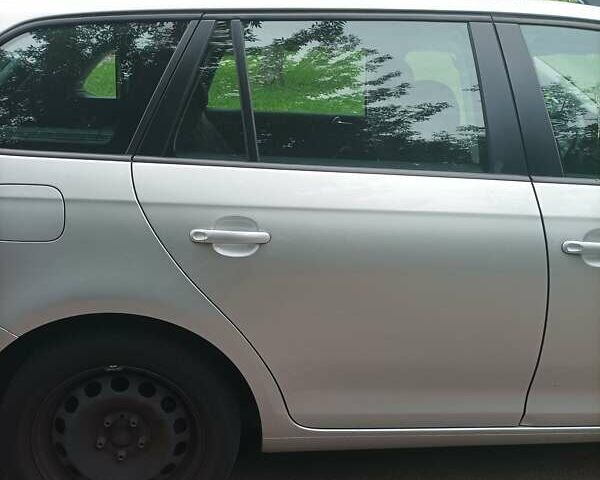 Серый Фольксваген Гольф, объемом двигателя 1.4 л и пробегом 175 тыс. км за 5300 $, фото 48 на Automoto.ua