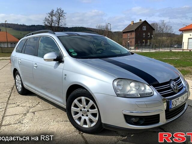 Серый Фольксваген Гольф, объемом двигателя 1.4 л и пробегом 236 тыс. км за 3800 $, фото 1 на Automoto.ua