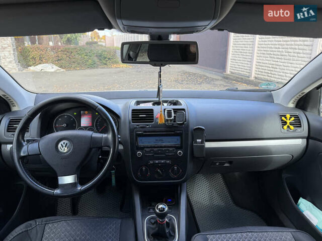 Серый Фольксваген Гольф, объемом двигателя 1.9 л и пробегом 343 тыс. км за 6600 $, фото 16 на Automoto.ua
