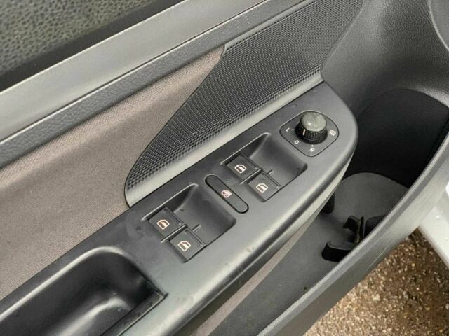 Сірий Фольксваген Гольф, об'ємом двигуна 1.9 л та пробігом 280 тис. км за 6690 $, фото 18 на Automoto.ua