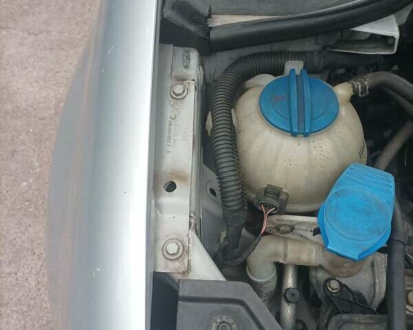 Серый Фольксваген Гольф, объемом двигателя 1.4 л и пробегом 175 тыс. км за 5300 $, фото 9 на Automoto.ua