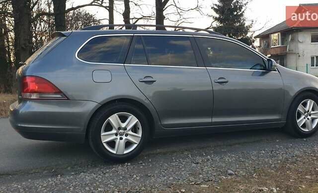 Сірий Фольксваген Гольф, об'ємом двигуна 2 л та пробігом 280 тис. км за 7500 $, фото 4 на Automoto.ua