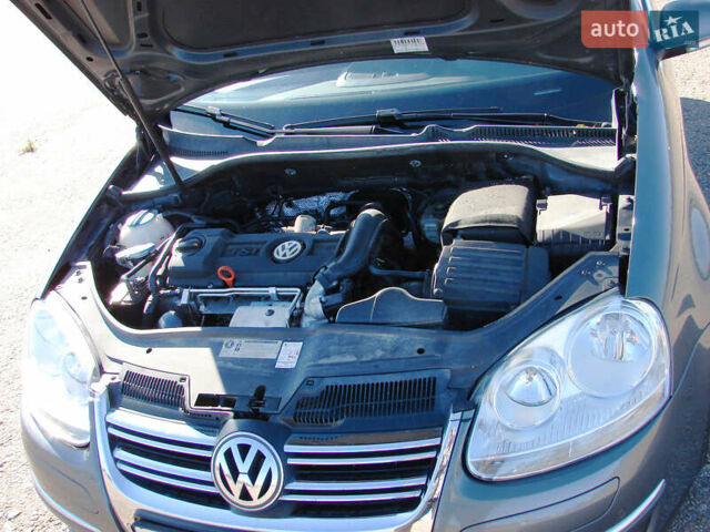 Сірий Фольксваген Гольф, об'ємом двигуна 1.4 л та пробігом 192 тис. км за 6200 $, фото 25 на Automoto.ua