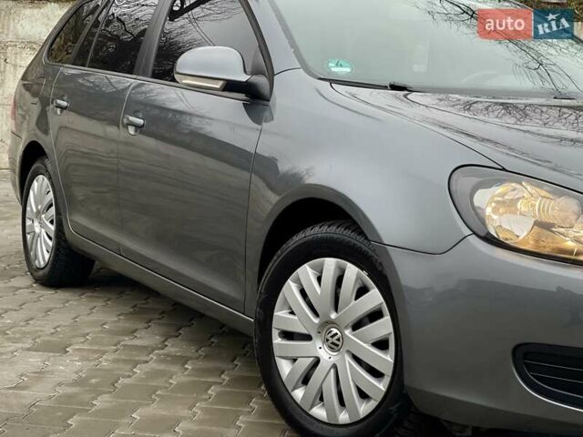 Серый Фольксваген Гольф, объемом двигателя 1.6 л и пробегом 144 тыс. км за 7950 $, фото 6 на Automoto.ua