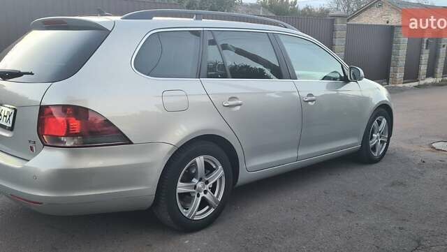 Серый Фольксваген Гольф, объемом двигателя 1.39 л и пробегом 114 тыс. км за 5950 $, фото 8 на Automoto.ua