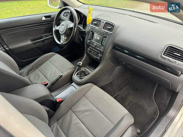 Серый Фольксваген Гольф, объемом двигателя 1.39 л и пробегом 257 тыс. км за 5750 $, фото 28 на Automoto.ua