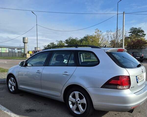 Серый Фольксваген Гольф, объемом двигателя 1.6 л и пробегом 342 тыс. км за 7000 $, фото 3 на Automoto.ua