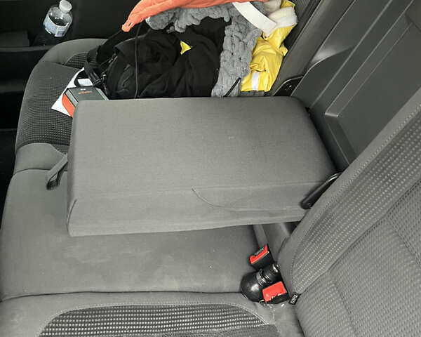 Серый Фольксваген Гольф, объемом двигателя 1.39 л и пробегом 250 тыс. км за 5912 $, фото 30 на Automoto.ua