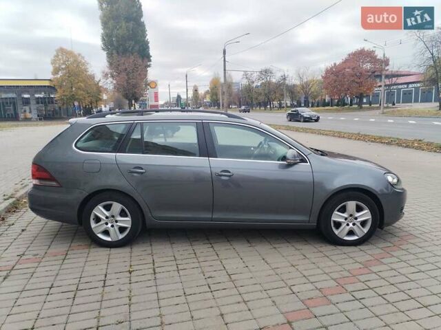 Серый Фольксваген Гольф, объемом двигателя 1.6 л и пробегом 253 тыс. км за 7700 $, фото 7 на Automoto.ua