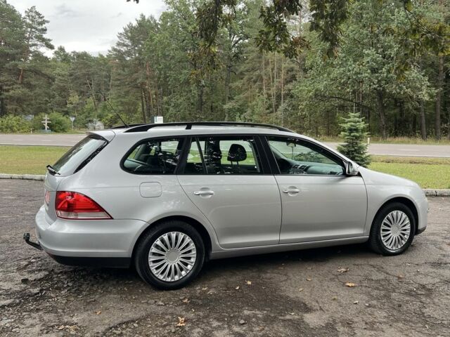 Серый Фольксваген Гольф, объемом двигателя 1.6 л и пробегом 248 тыс. км за 6100 $, фото 1 на Automoto.ua