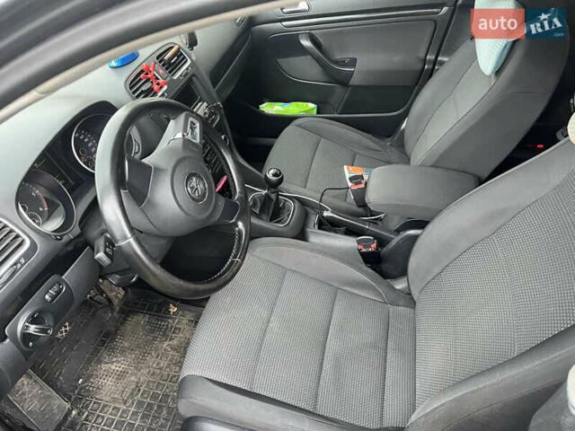 Фольксваген Гольф 2009 в Виннице на Automoto.ua Серый Фольксваген Гольф, объемом двигателя 1.6 л и пробегом 283 тыс. км за 7200 $, фото 4 на Automoto.ua