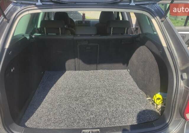 Серый Фольксваген Гольф, объемом двигателя 1.9 л и пробегом 264 тыс. км за 7000 $, фото 10 на Automoto.ua