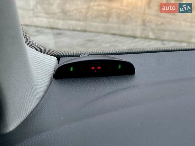 Серый Фольксваген Гольф, объемом двигателя 1.6 л и пробегом 144 тыс. км за 7950 $, фото 40 на Automoto.ua