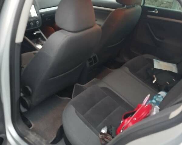 Серый Фольксваген Гольф, объемом двигателя 1.9 л и пробегом 343 тыс. км за 5950 $, фото 19 на Automoto.ua