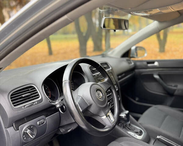 Сірий Фольксваген Гольф, об'ємом двигуна 1.39 л та пробігом 173 тис. км за 7800 $, фото 30 на Automoto.ua