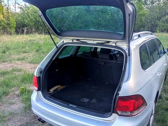 Серый Фольксваген Гольф, объемом двигателя 1.4 л и пробегом 227 тыс. км за 5899 $, фото 4 на Automoto.ua