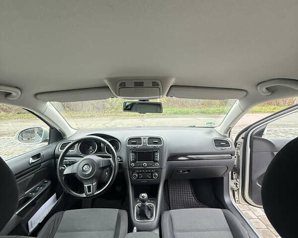 Серый Фольксваген Гольф, объемом двигателя 1.39 л и пробегом 193 тыс. км за 6300 $, фото 16 на Automoto.ua