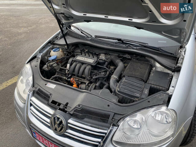 Сірий Фольксваген Гольф, об'ємом двигуна 1.6 л та пробігом 206 тис. км за 6750 $, фото 37 на Automoto.ua