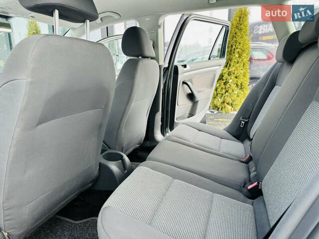 Серый Фольксваген Гольф, объемом двигателя 1.4 л и пробегом 168 тыс. км за 7600 $, фото 15 на Automoto.ua