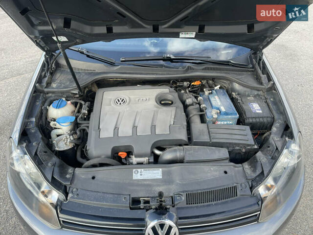 Серый Фольксваген Гольф, объемом двигателя 1.6 л и пробегом 342 тыс. км за 7200 $, фото 17 на Automoto.ua