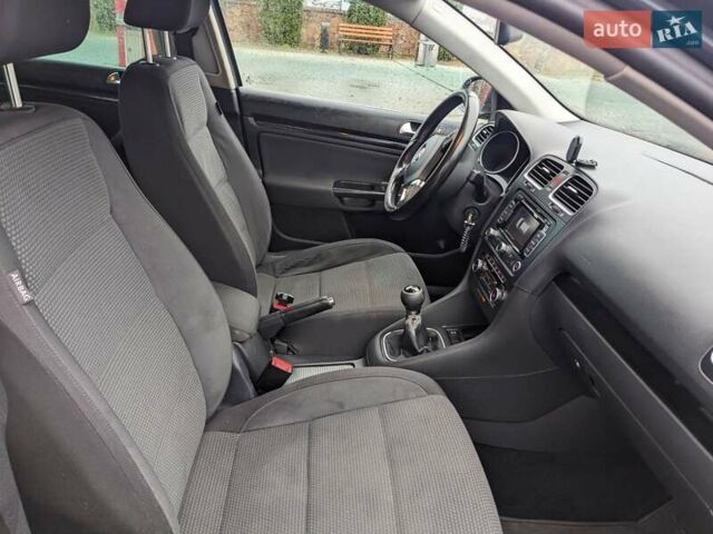 Серый Фольксваген Гольф, объемом двигателя 1.6 л и пробегом 351 тыс. км за 6500 $, фото 13 на Automoto.ua
