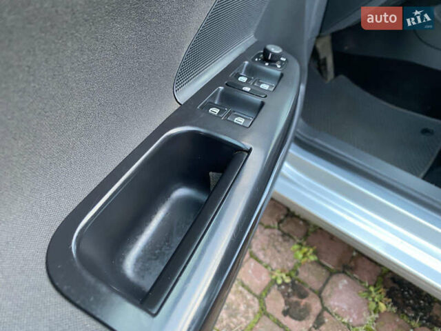 Серый Фольксваген Гольф, объемом двигателя 1.9 л и пробегом 343 тыс. км за 5900 $, фото 70 на Automoto.ua