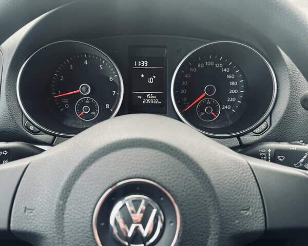 Серый Фольксваген Гольф, объемом двигателя 1.39 л и пробегом 206 тыс. км за 7500 $, фото 21 на Automoto.ua