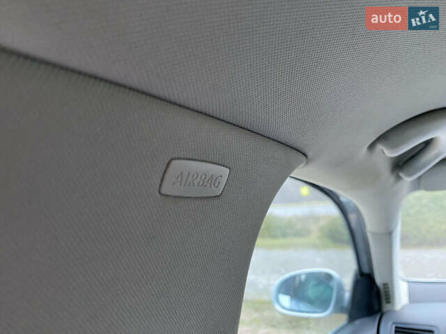 Серый Фольксваген Гольф, объемом двигателя 1.9 л и пробегом 343 тыс. км за 5900 $, фото 93 на Automoto.ua