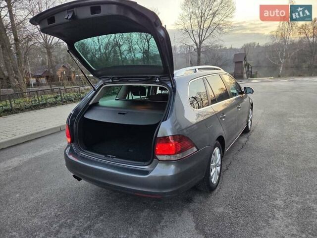 Серый Фольксваген Гольф, объемом двигателя 1.4 л и пробегом 259 тыс. км за 8500 $, фото 23 на Automoto.ua