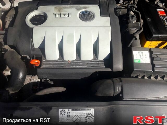 Серый Фольксваген Гольф, объемом двигателя 1.9 л и пробегом 295 тыс. км за 5200 $, фото 7 на Automoto.ua