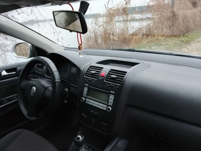 Сірий Фольксваген Гольф, об'ємом двигуна 1.9 л та пробігом 291 тис. км за 2200 $, фото 5 на Automoto.ua