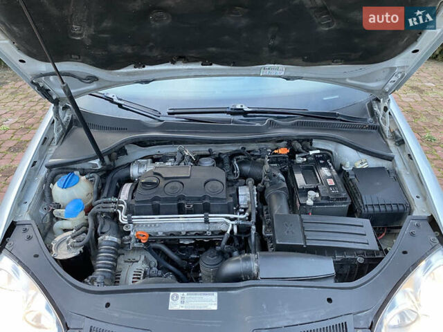 Серый Фольксваген Гольф, объемом двигателя 1.9 л и пробегом 343 тыс. км за 5900 $, фото 116 на Automoto.ua