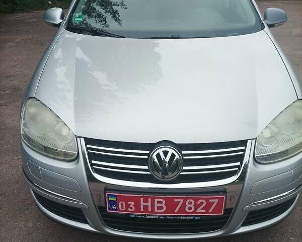 Серый Фольксваген Гольф, объемом двигателя 1.4 л и пробегом 175 тыс. км за 5300 $, фото 60 на Automoto.ua