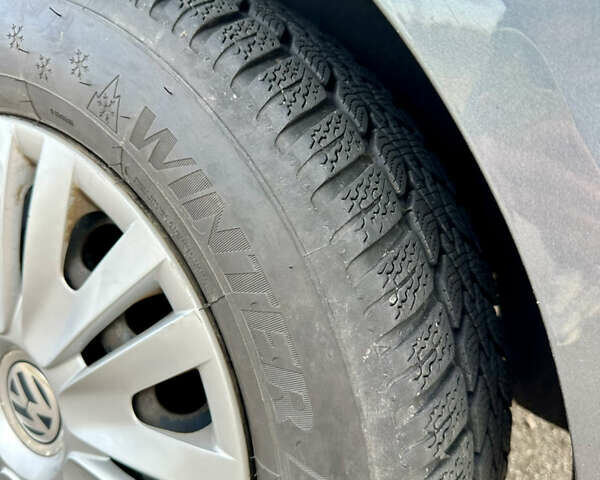 Серый Фольксваген Гольф, объемом двигателя 1.39 л и пробегом 200 тыс. км за 5750 $, фото 4 на Automoto.ua