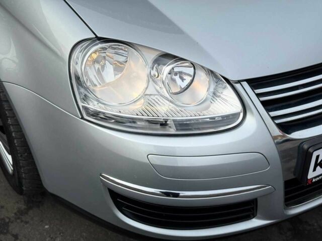 Сірий Фольксваген Гольф, об'ємом двигуна 1.6 л та пробігом 176 тис. км за 7699 $, фото 22 на Automoto.ua