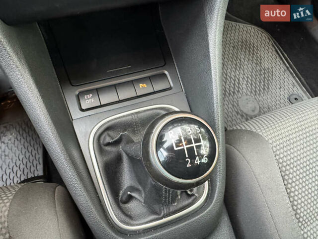 Серый Фольксваген Гольф, объемом двигателя 1.39 л и пробегом 257 тыс. км за 5750 $, фото 19 на Automoto.ua