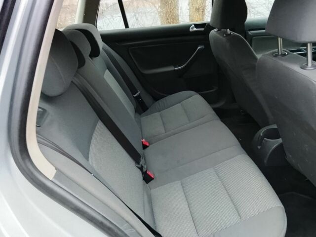 Сірий Фольксваген Гольф, об'ємом двигуна 1.9 л та пробігом 291 тис. км за 2200 $, фото 6 на Automoto.ua